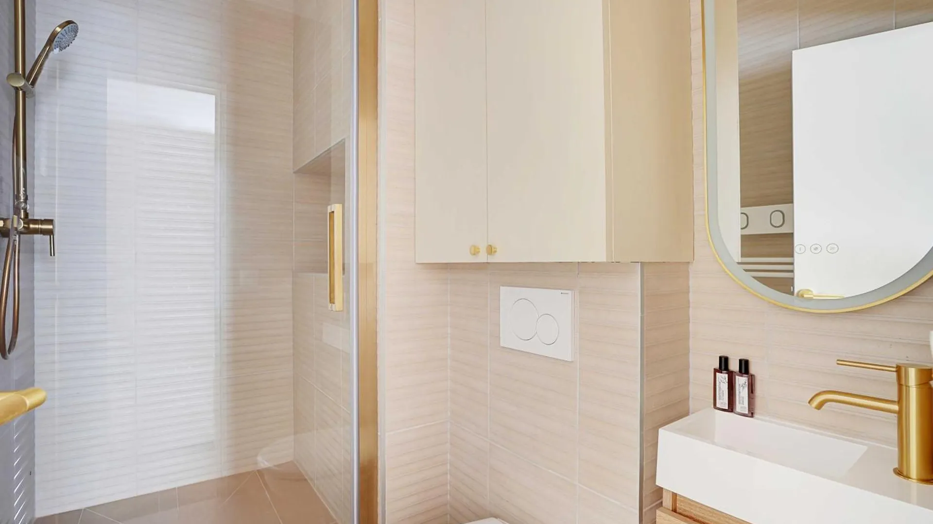 Cosy And Bright Studio - 2P- Near Sacre-Coeur Paris 0*,  France